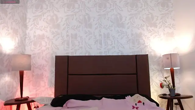 Ava Raye online show from December 19, 2025, 7:54 pm