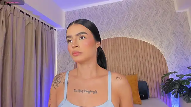 Sophiie Belle online show from September 18, 2025, 1:13 pm