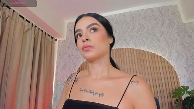 Sophiie Belle online show from September 24, 2025, 1:14 pm