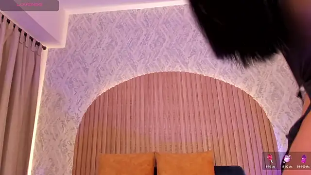 Sophiie Belle online show from October 27, 2025, 2:10 pm