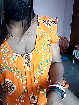 Snapshot of Bengalibeauty96 chatting on July 12, 2026, 9:44 am Bengalibeauty96 online show from July 12, 2026, 9:44 am