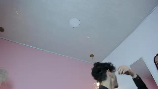 Snapshot of _ruby_red chatting on October 31, 2025, 8:21 pm  ruby red online show from October 31, 2025, 8:21 pm