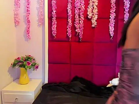 Snapshot of Zoe_Browns_ chatting on November 7, 2025, 2:44 am Zoe Browns online show from November 7, 2025, 2:44 am