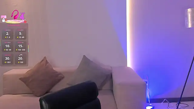 Snapshot of KatieAngelX chatting on October 3, 2025, 11:18 am KatieAngelX online show from October 3, 2025, 11:18 am