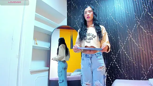 Snapshot of Miss_Ariaa chatting on October 16, 2025, 11:44 am Miss Ariaa online show from October 16, 2025, 11:44 am