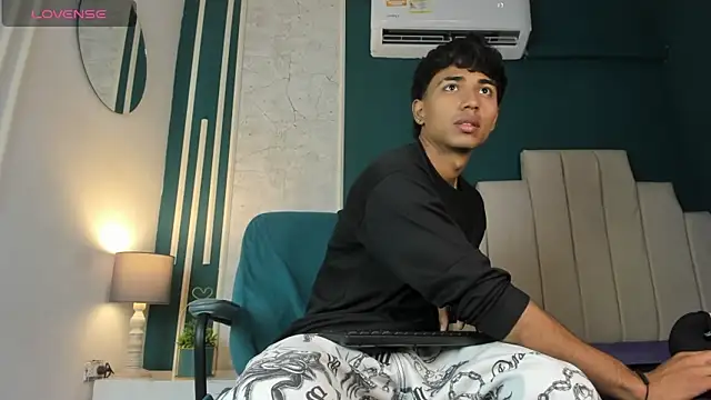 Jaycob Black1 online show from October 1, 2025, 12:11 pm