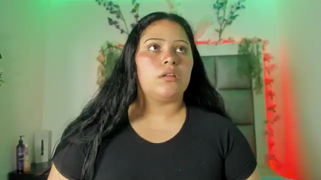 Snapshot of abbiecollins_js chatting on March 6, 2026, 4:20 am abbiecollins js online show from March 6, 2026, 4:20 am