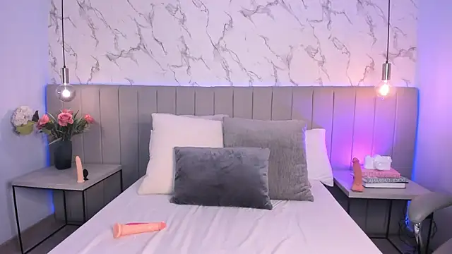 Snapshot of Amber_Santana chatting on October 2, 2025, 9:22 pm Amber Santana online show from October 2, 2025, 9:22 pm