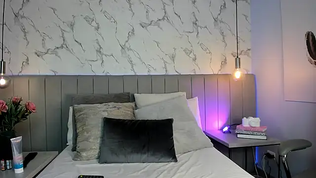 Snapshot of Amber_Santana chatting on October 27, 2025, 8:46 pm Amber Santana online show from October 27, 2025, 8:46 pm