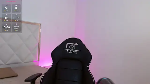 Snapshot of NANAKY_TAY chatting on October 22, 2025, 11:54 am NANAKY TAY online show from October 22, 2025, 11:54 am