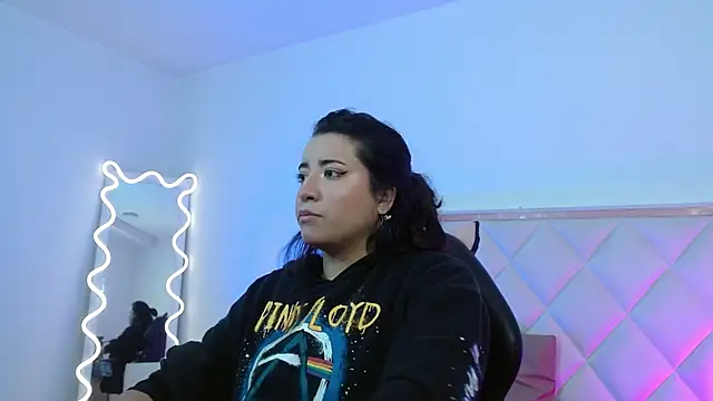 Snapshot of NANAKY_TAY chatting on October 26, 2025, 12:11 pm NANAKY TAY online show from October 26, 2025, 12:11 pm