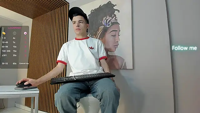 Snapshot of kevinn_blue1 chatting on September 29, 2025, 10:03 pm kevinn blue1 online show from September 29, 2025, 10:03 pm