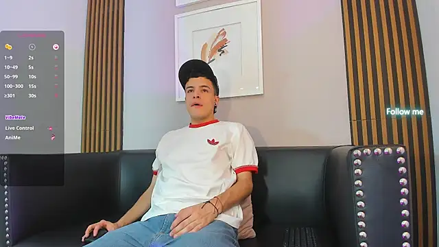 Snapshot of kevinn_blue1 chatting on October 3, 2025, 10:07 pm kevinn blue1 online show from October 3, 2025, 10:07 pm