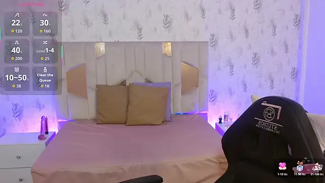 Snapshot of DAKOTA_TAY1 chatting on October 17, 2025, 11:35 am DAKOTA TAY1 online show from October 17, 2025, 11:35 am