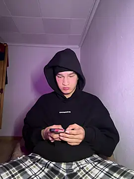 Snapshot of tive_n chatting on February 14, 2026, 12:07 am tive n online show from February 14, 2026, 12:07 am