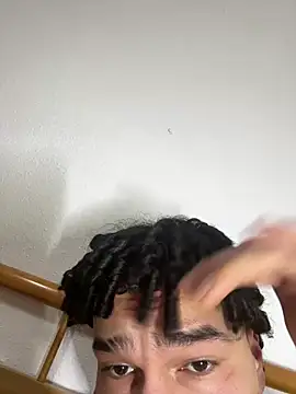 Snapshot of tive_n chatting on February 17, 2026, 12:07 am tive n online show from February 17, 2026, 12:07 am