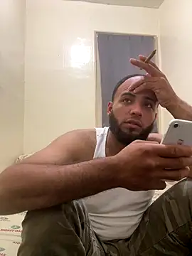 Snapshot of LeoPR00 chatting on September 18, 2025, 4:36 am LeoPR00 online show from September 18, 2025, 4:36 am