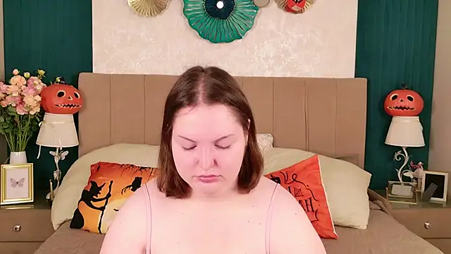 Vanessa Rise online show from October 22, 2025, 5:52 am