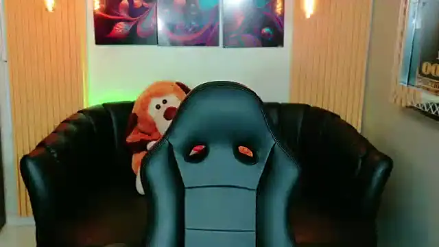 Snapshot of ElectrogoDdess chatting on October 4, 2025, 10:13 am ElectrogoDdess online show from October 4, 2025, 10:13 am