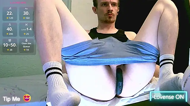 Snapshot of britlad77 chatting on September 29, 2025, 4:23 pm britlad77 online show from September 29, 2025, 4:23 pm