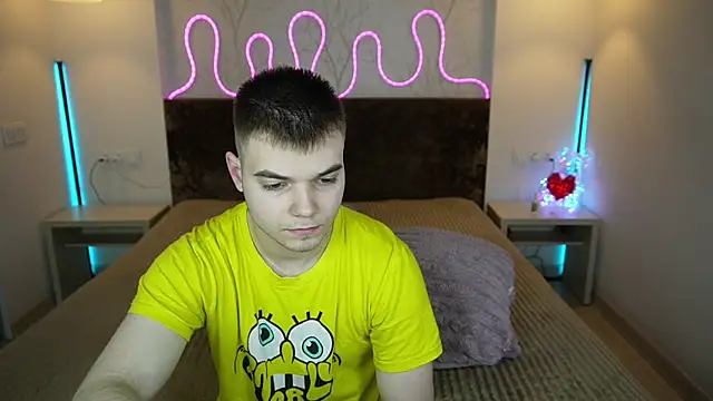 Vikki George online show from November 28, 2025, 1:08 am