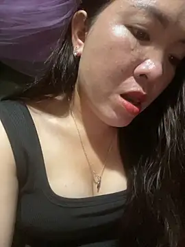 Snapshot of Luna-ass chatting on October 6, 2025, 12:24 pm Luna-ass online show from October 6, 2025, 12:24 pm