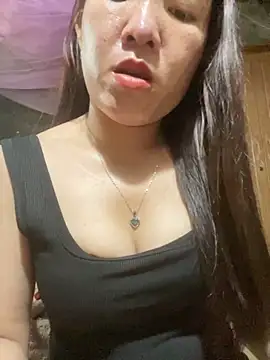 Snapshot of Luna-ass chatting on October 16, 2025, 12:55 am Luna-ass online show from October 16, 2025, 12:55 am