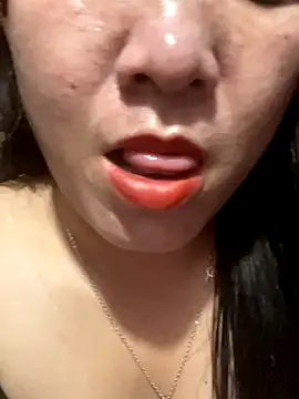 Snapshot of Luna-ass chatting on October 26, 2025, 2:12 pm Luna-ass online show from October 26, 2025, 2:12 pm