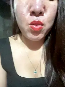 Luna-ass online show from November 18, 2025, 1:33 am