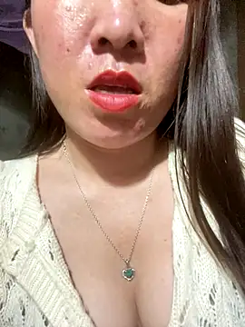 Luna-ass online show from November 27, 2025, 1:35 pm