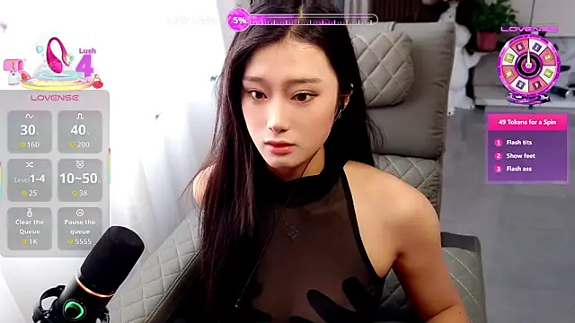Qiqi-9989 online show from September 29, 2025, 7:24 am