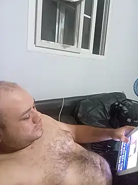 alexsan0525 online show from September 13, 2025, 8:14 am