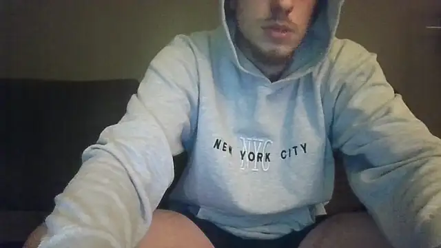 Snapshot of steef070 chatting on February 14, 2026, 4:09 am steef070 online show from February 14, 2026, 4:09 am