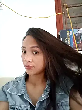 Snapshot of Tuyen_xx chatting on September 14, 2025, 4:00 am Tuyen xx online show from September 14, 2025, 4:00 am