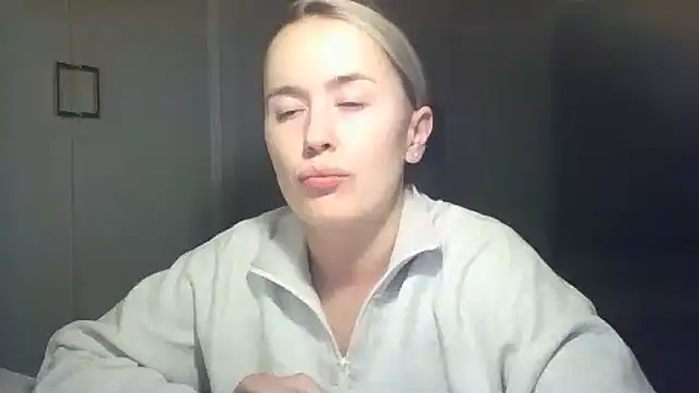 Snapshot of Frosian chatting on September 26, 2025, 8:02 pm Frosian online show from September 26, 2025, 8:02 pm