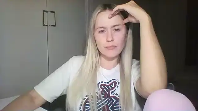 Snapshot of Frosian chatting on September 30, 2025, 7:41 pm Frosian online show from September 30, 2025, 7:41 pm