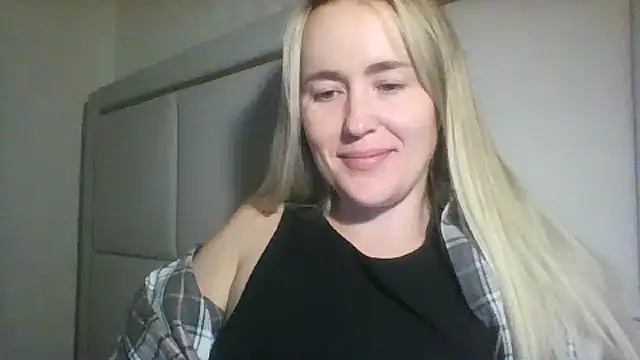 Snapshot of Frosian chatting on October 4, 2025, 10:08 pm Frosian online show from October 4, 2025, 10:08 pm