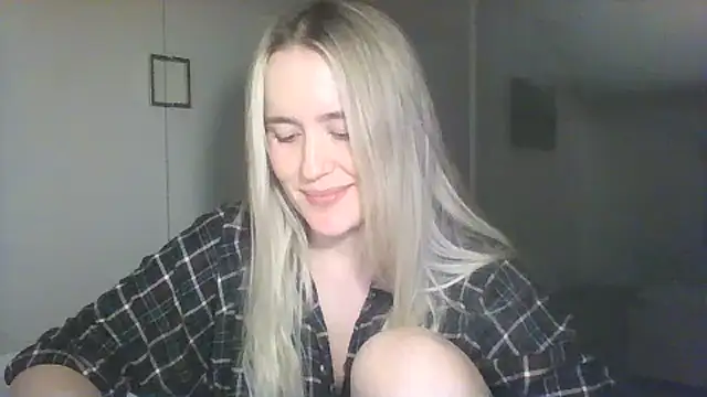 Snapshot of Frosian chatting on October 9, 2025, 9:46 pm Frosian online show from October 9, 2025, 9:46 pm