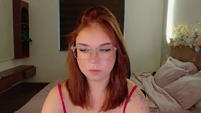 Lilith Bonheur online show from May 26, 2026, 10:17 pm