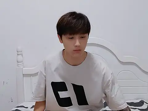 Snapshot of xiaoyi2563 chatting on September 15, 2025, 12:38 pm xiaoyi2563 online show from September 15, 2025, 12:38 pm