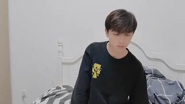 Snapshot of xiaoyi2563 chatting on October 22, 2025, 1:22 pm xiaoyi2563 online show from October 22, 2025, 1:22 pm