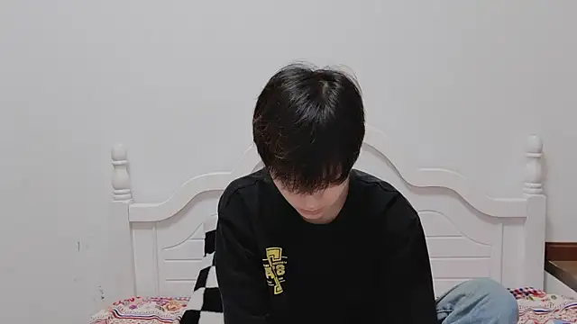 Snapshot of xiaoyi2563 chatting on October 23, 2025, 1:21 pm xiaoyi2563 online show from October 23, 2025, 1:21 pm