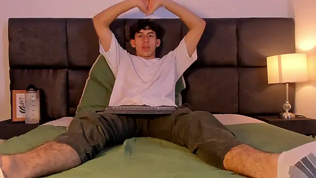 Aaron Spencer13 online show from September 16, 2025, 6:53 pm