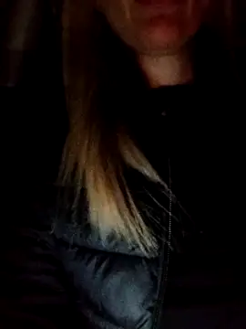 Madamx14 online show from October 6, 2025, 5:43 pm