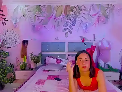 sweet lulu sofia online show from September 25, 2025, 5:33 am