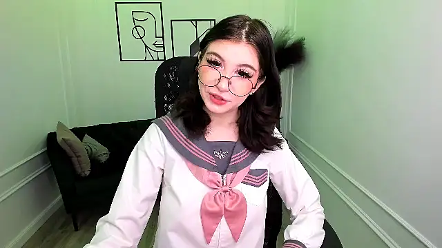 Snapshot of MeLLSawertyq chatting on October 14, 2025, 7:47 pm MeLLSawertyq online show from October 14, 2025, 7:47 pm