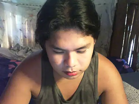 Huntrix2025 online show from October 31, 2025, 11:50 pm