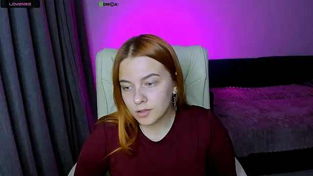 Snapshot of red__dizzy chatting on September 23, 2025, 8:34 pm red  dizzy online show from September 23, 2025, 8:34 pm