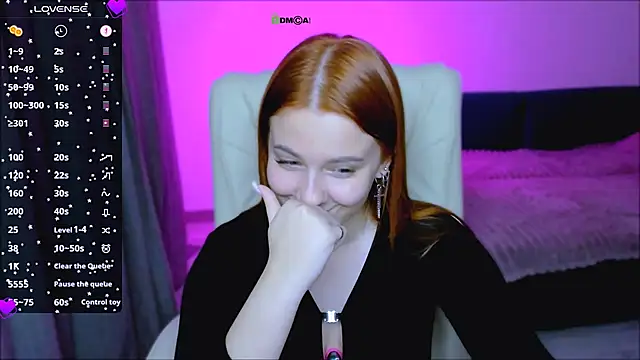 Snapshot of red__dizzy chatting on October 8, 2025, 8:28 pm red  dizzy online show from October 8, 2025, 8:28 pm