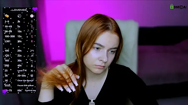 Snapshot of red__dizzy chatting on October 11, 2025, 10:30 pm red  dizzy online show from October 11, 2025, 10:30 pm